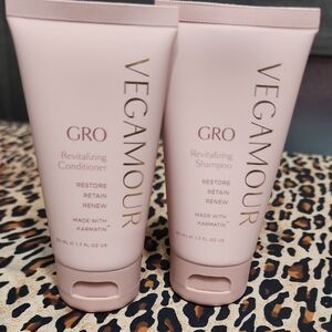 Vegamour GRO Revitalizing Shampoo and Conditioner Set